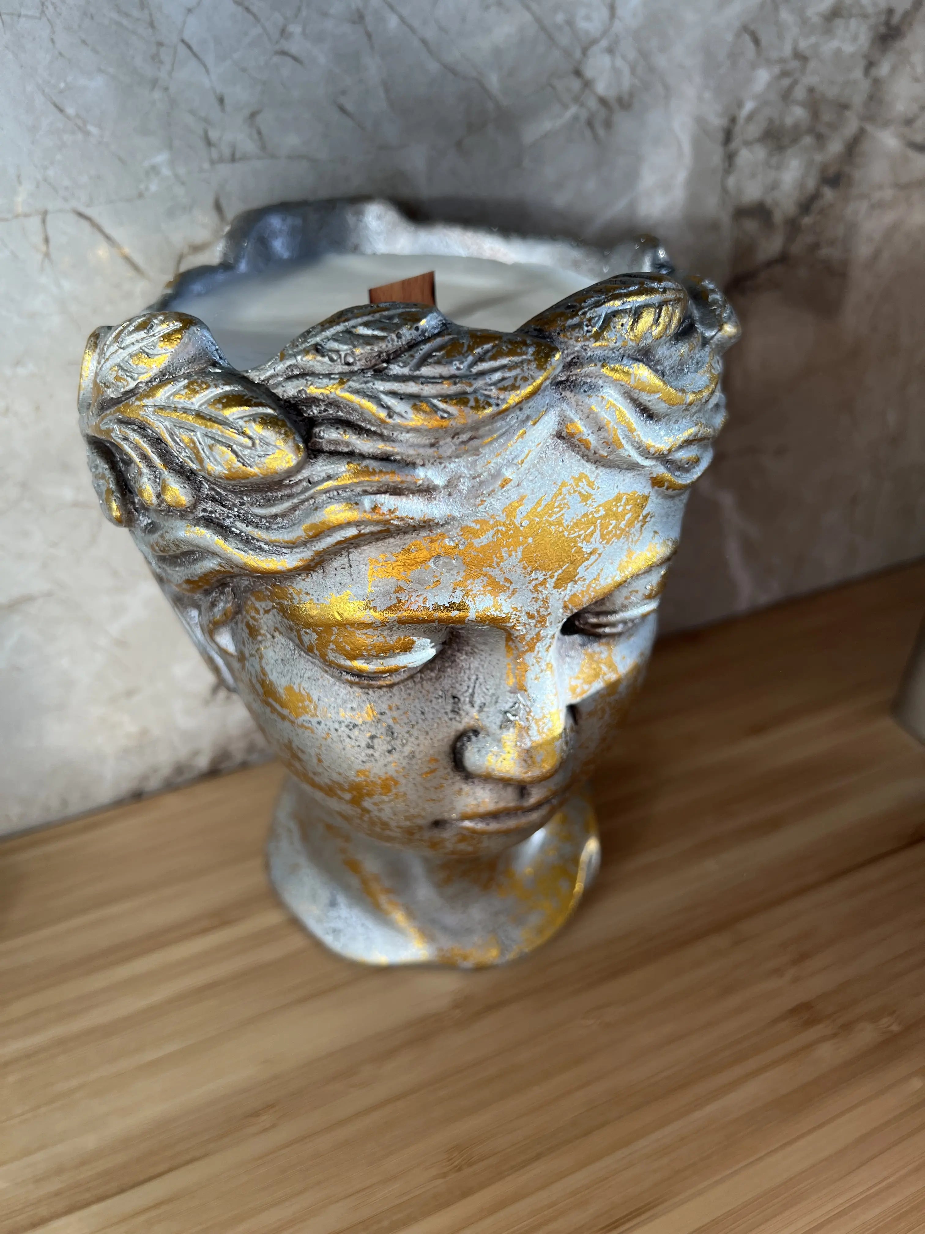 Świeca sojowa złota głowa